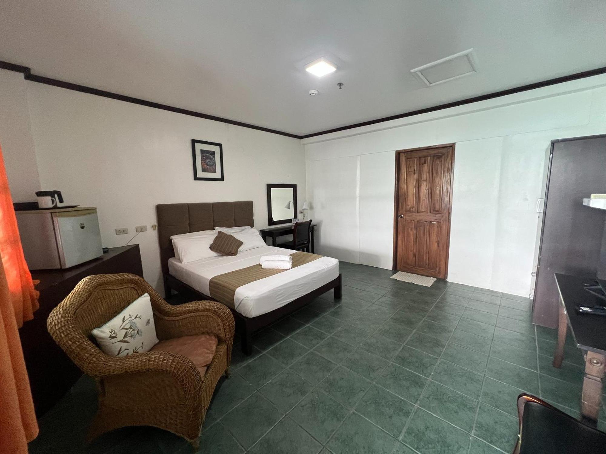 Subiza Beach Resort Olongapo Zewnętrze zdjęcie
