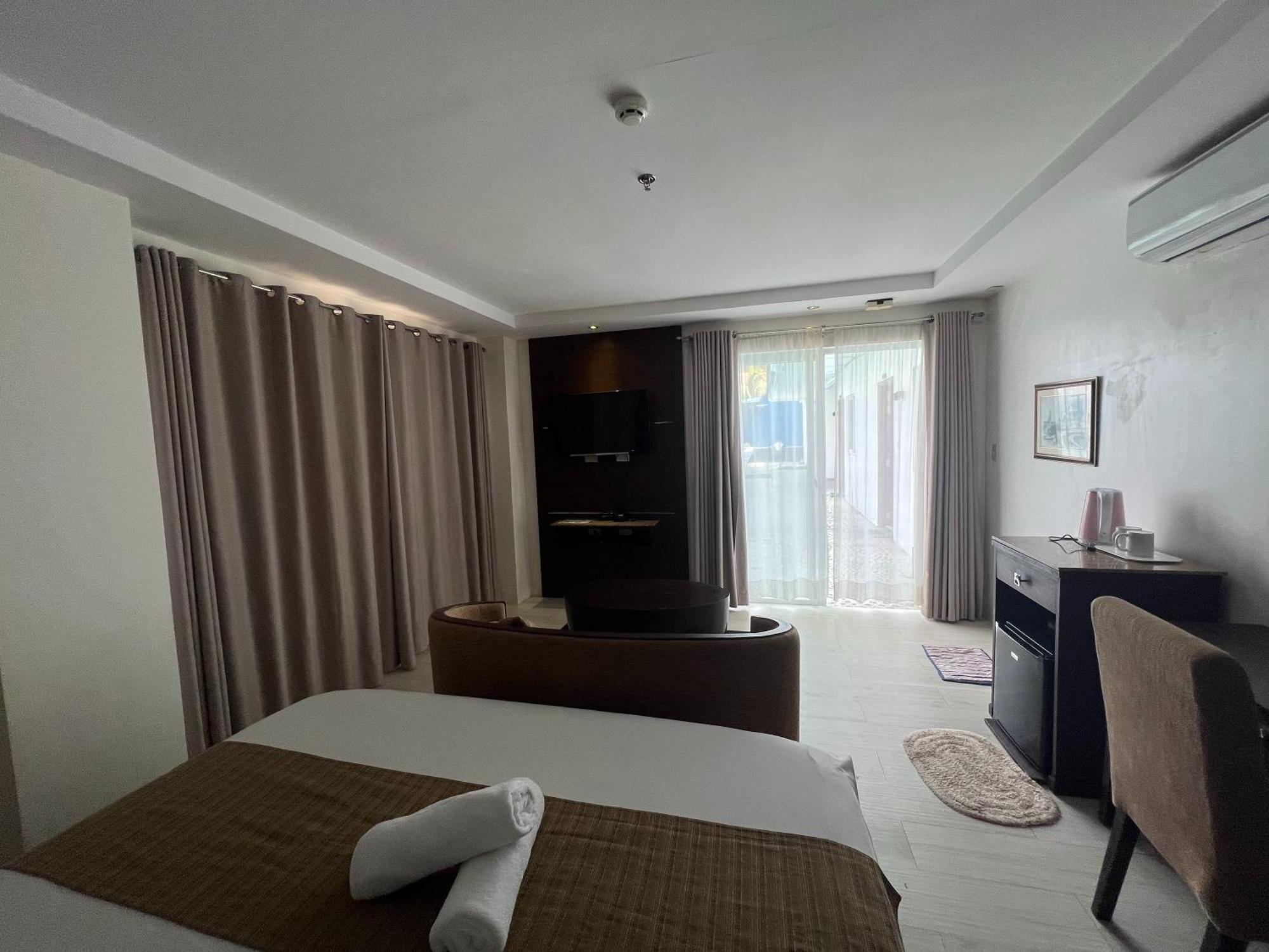 Subiza Beach Resort Olongapo Zewnętrze zdjęcie