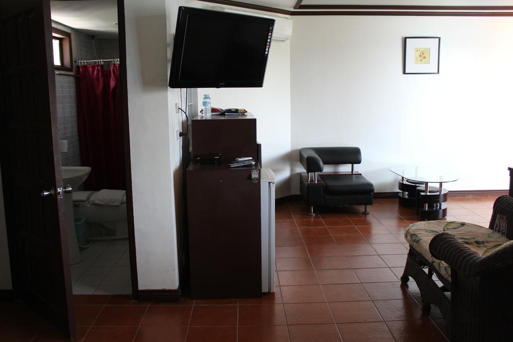 Subiza Beach Resort Olongapo Zewnętrze zdjęcie